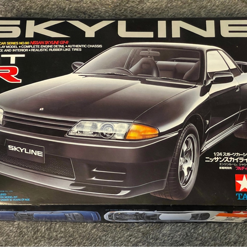 Tamiya Nissan Skyline GT-R Model Kit